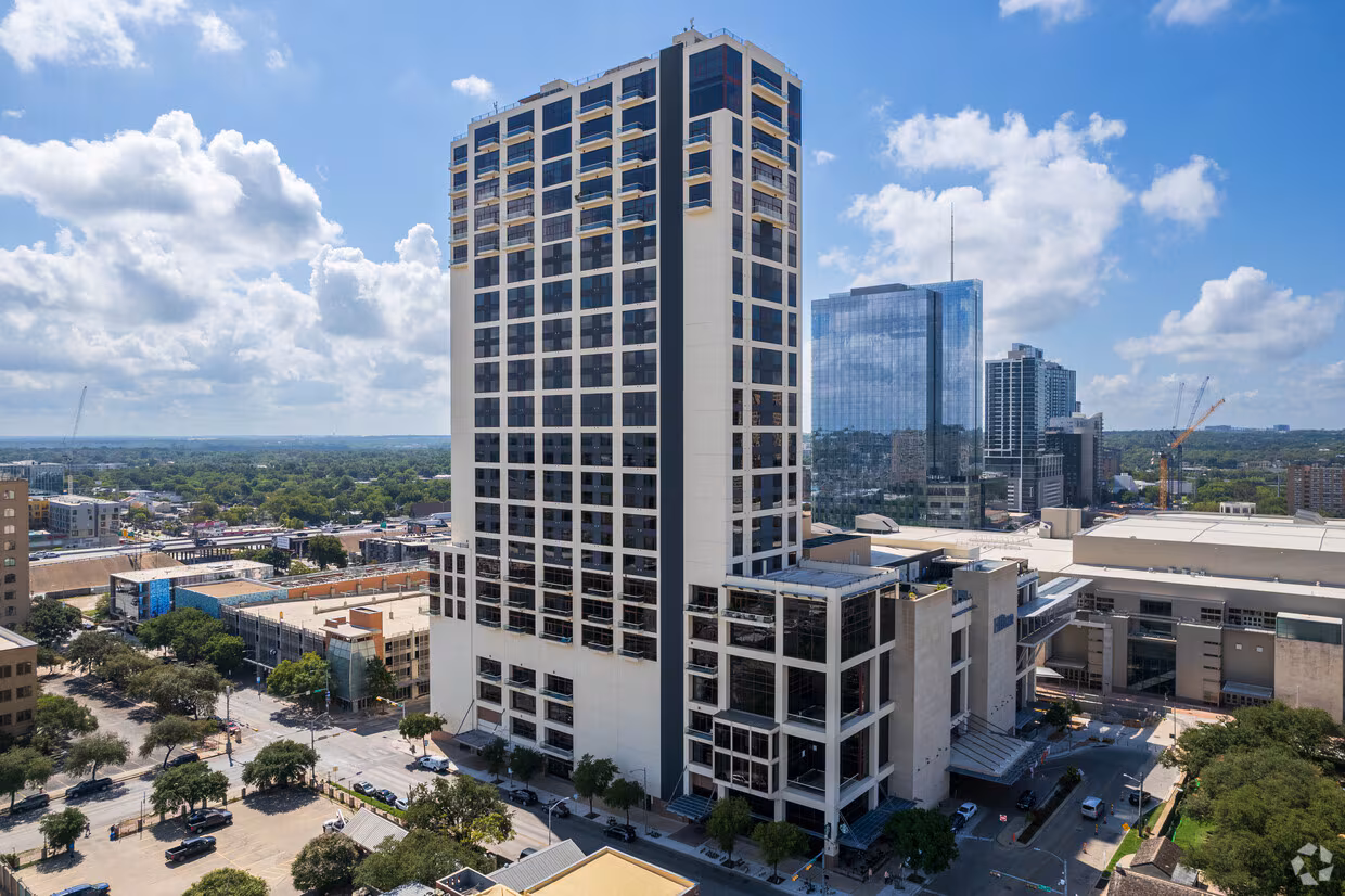 5 Fifty Five, Downtown Core, downtown Austin
