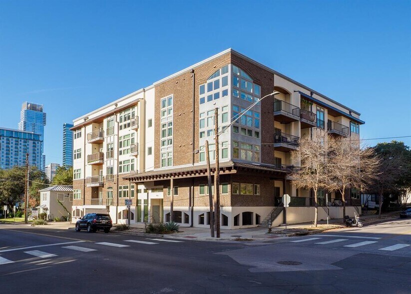 Celia&rsquo;s Court, Market District, downtown Austin