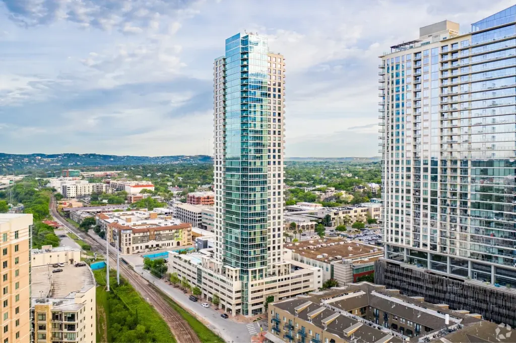 Spring Condominiums, Market District, downtown Austin